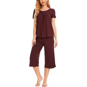 LazyCozy Bamboo Viscose Capri Pajamas for Women Cooling Summer Pajama Sets for Hot Sleeper Super Soft Pj Set(C – Ficus Red)