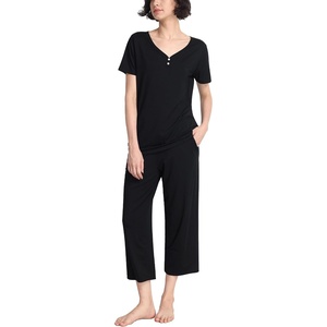 GYS Bamboo Viscose Pajama Set for Women, Cooling Moisture-Wicking Sleepwear | Breathable Short Sleeve Top with Capri Pants PJ Set, Lightweight Loungewear for Hot Sleeper, Casual Comfy Stretchy Nightwear(Black)