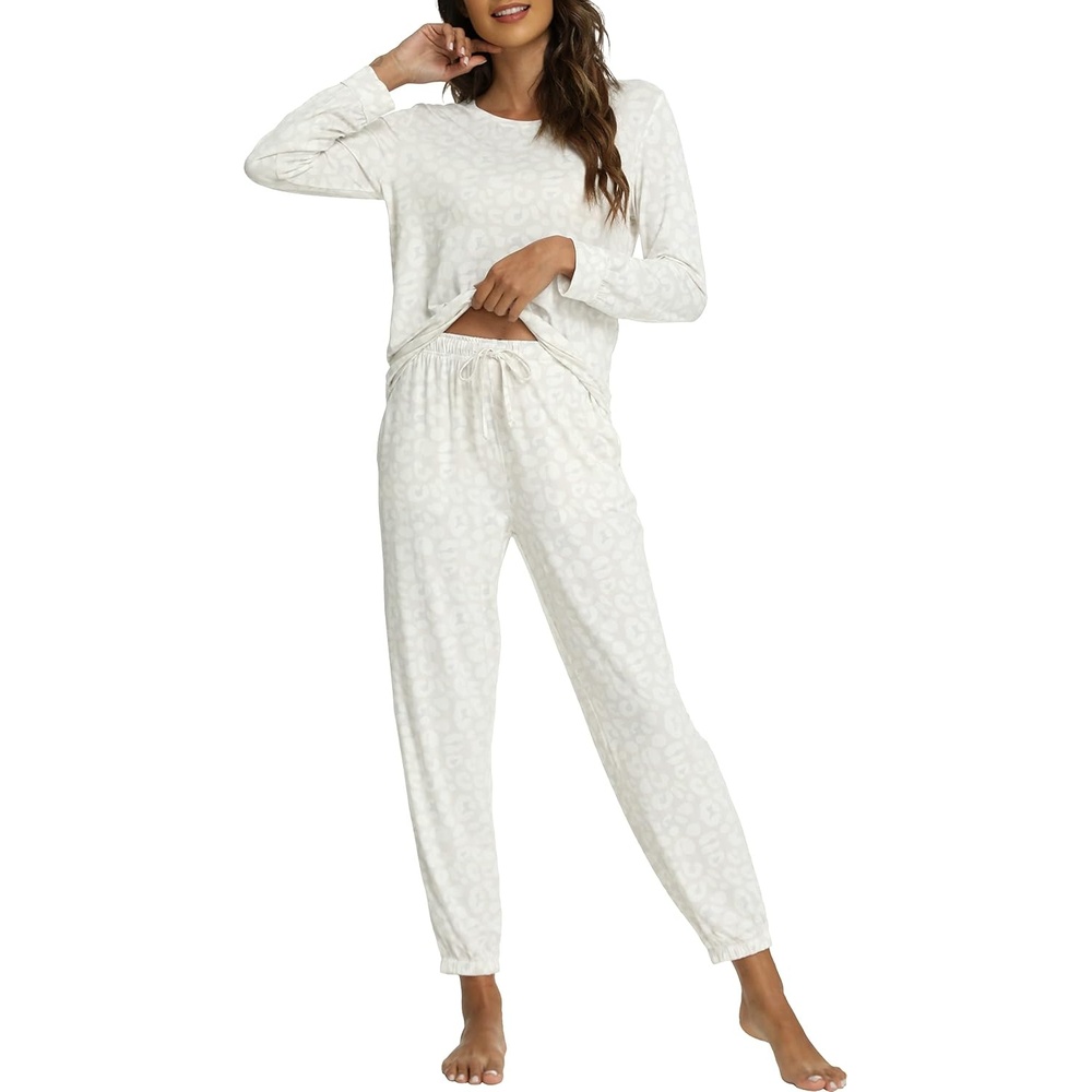 image:imageGYS Bamboo Viscose Cooling Long Sleeve Pajamas for WomenOat Leopard